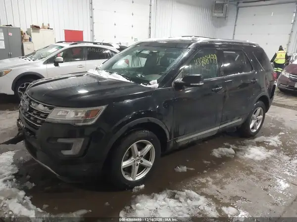 1FM5K8D80HGD32825 2017 FORD EXPLORER - Image 2