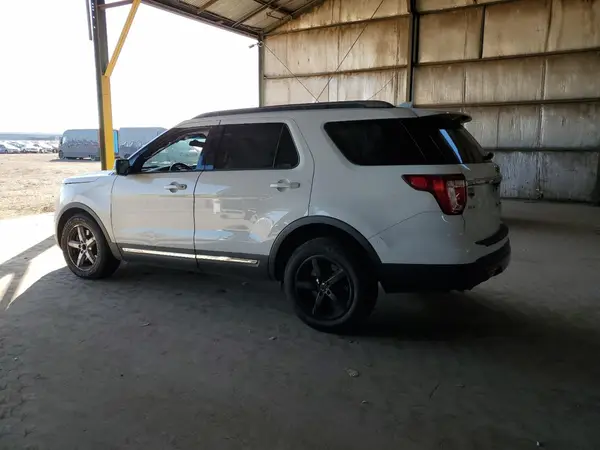 1FM5K8D80HGD43579 2017 FORD EXPLORER - Image 2