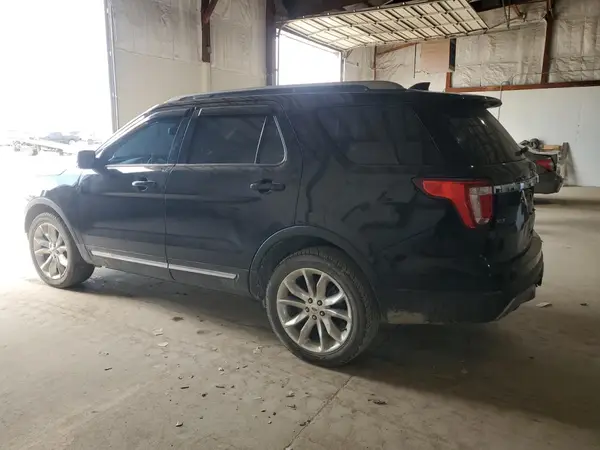 1FM5K8D80HGD51570 2017 FORD EXPLORER - Image 2