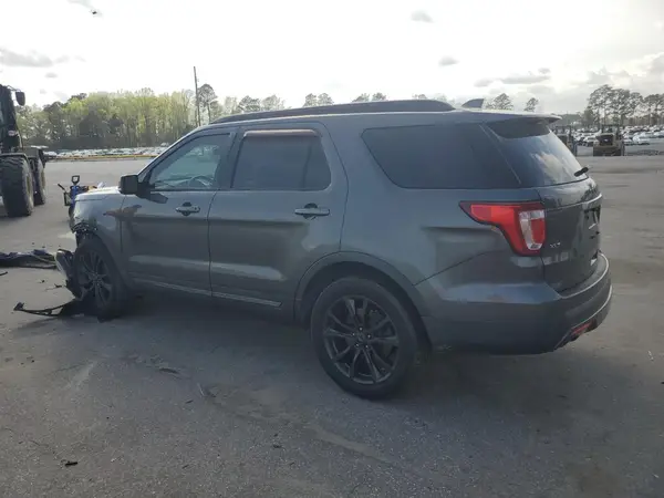 1FM5K8D80HGD62746 2017 FORD EXPLORER - Image 2