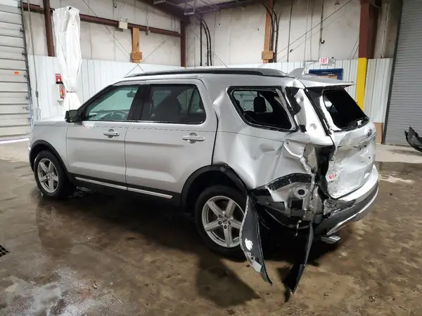 1FM5K8D80HGD76033 2017 FORD EXPLORER - Image 2