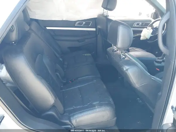 1FM5K8D80HGE35727 2017 FORD EXPLORER - Image 8