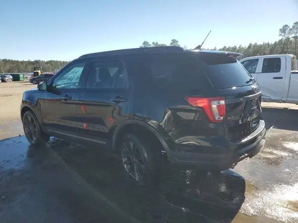1FM5K8D80JGA01457 2018 FORD EXPLORER - Image 2