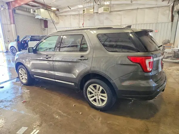 1FM5K8D80JGA12507 2018 FORD EXPLORER - Image 2