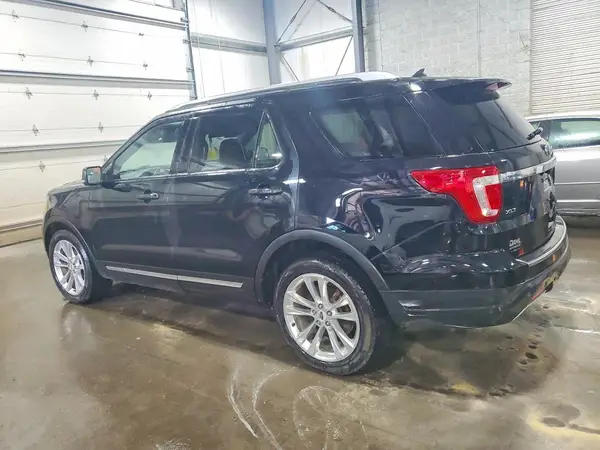 1FM5K8D80JGA18601 2018 FORD EXPLORER - Image 2