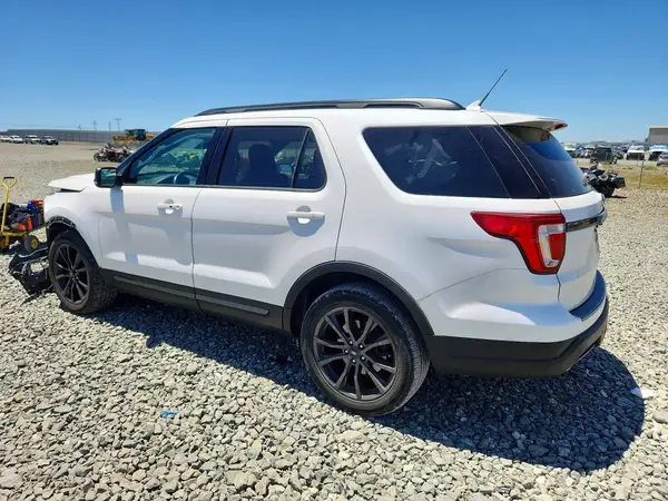 1FM5K8D80JGA43210 2018 FORD EXPLORER - Image 2