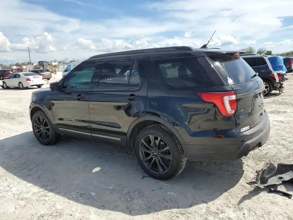 1FM5K8D80JGA78717 2018 FORD EXPLORER - Image 2