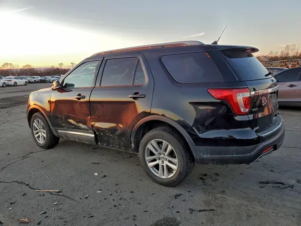 1FM5K8D80JGA94951 2018 FORD EXPLORER - Image 2