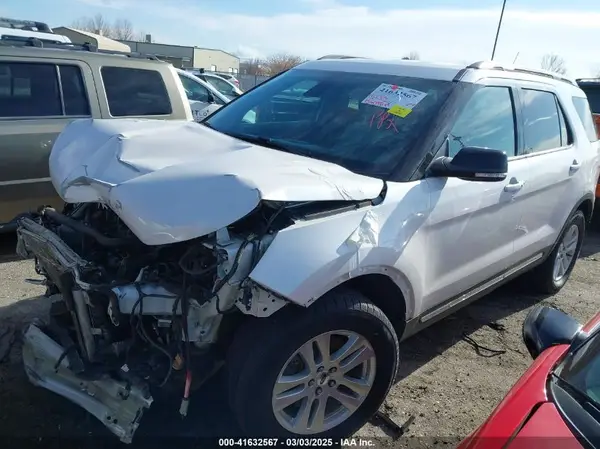 1FM5K8D80JGB08900 2018 FORD EXPLORER - Image 2