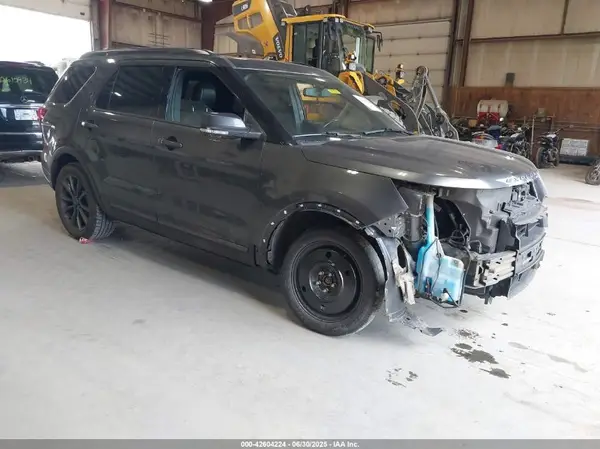 1FM5K8D80JGB14728 2018 FORD EXPLORER - Image 1
