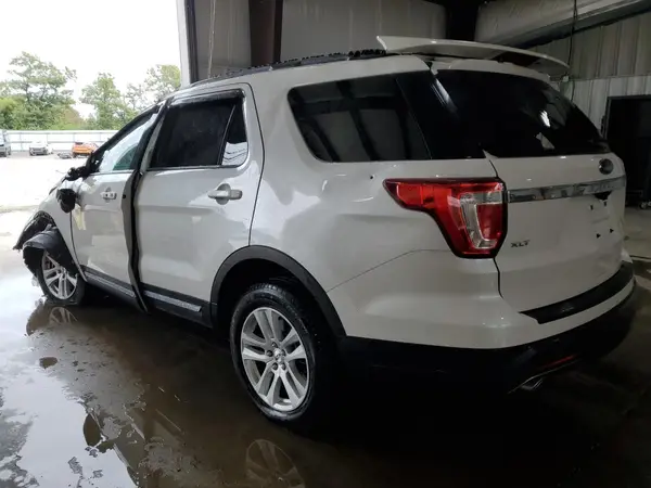 1FM5K8D80JGB28628 2018 FORD EXPLORER - Image 2
