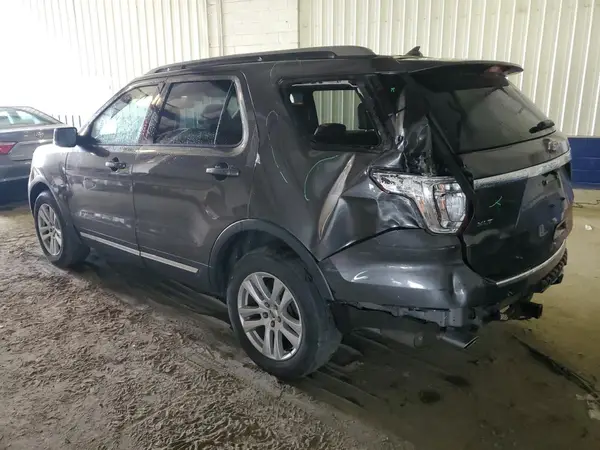 1FM5K8D80JGB35028 2018 FORD EXPLORER - Image 2