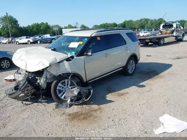 1FM5K8D80JGB50998 2018 FORD EXPLORER - Image 2