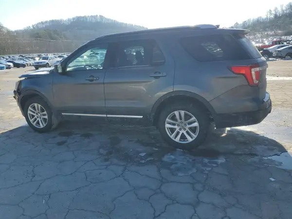 1FM5K8D80JGC25179 2018 FORD EXPLORER - Image 2