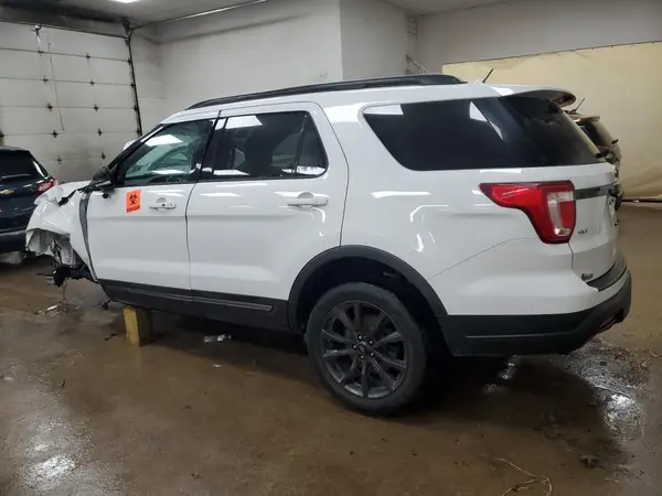 1FM5K8D80JGC53709 2018 FORD EXPLORER - Image 2