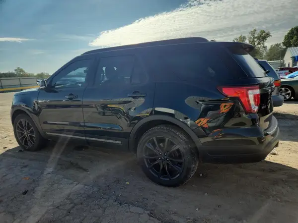 1FM5K8D80JGC68078 2018 FORD EXPLORER - Image 2