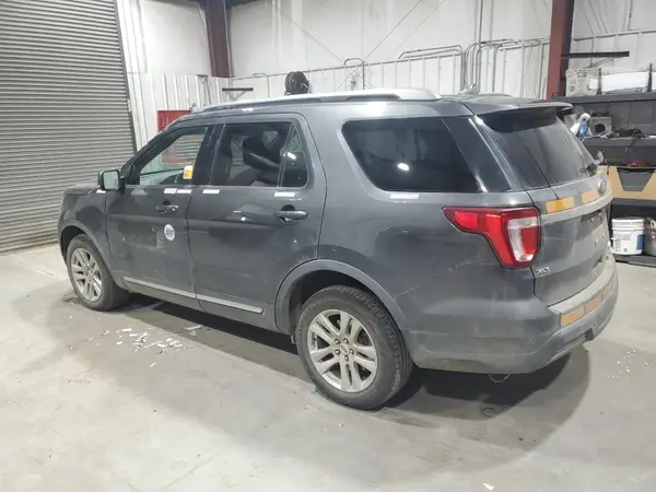 1FM5K8D80KGB46709 2019 FORD EXPLORER - Image 2