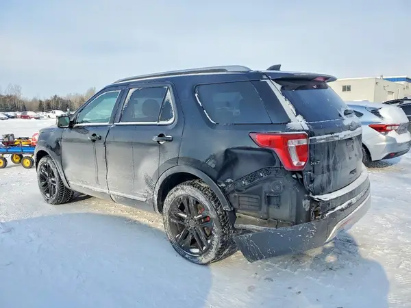 1FM5K8D81GGA05428 2016 FORD EXPLORER - Image 2