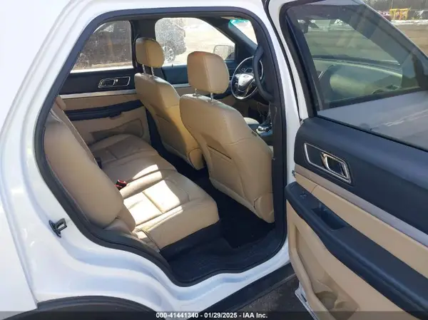 1FM5K8D81GGA21905 2016 FORD EXPLORER - Image 8
