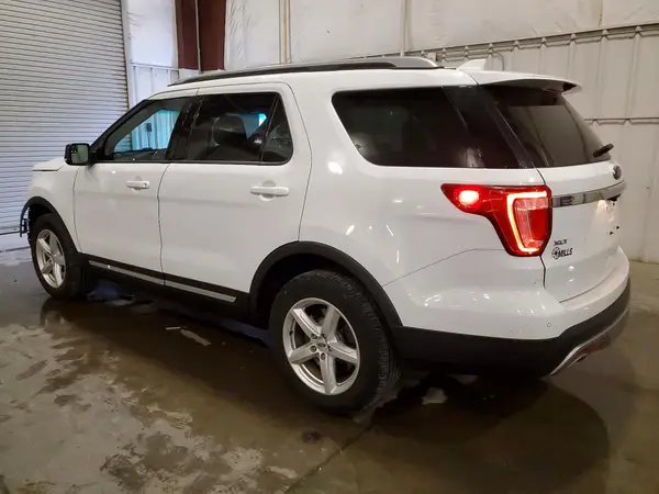 1FM5K8D81GGA38025 2016 FORD EXPLORER - Image 2