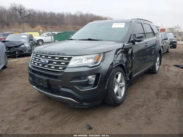 1FM5K8D81GGA39126 2016 FORD EXPLORER - Image 2