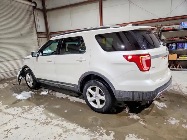 1FM5K8D81GGB20143 2016 FORD EXPLORER - Image 2