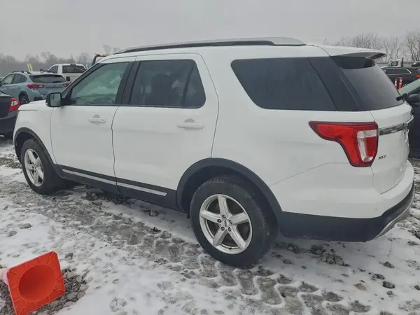1FM5K8D81GGB26038 2016 FORD EXPLORER - Image 2