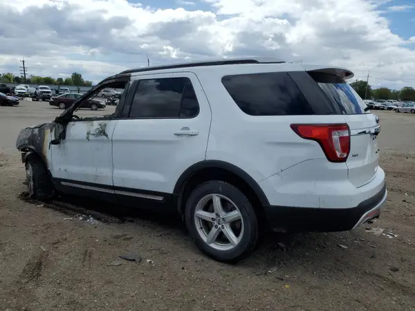 1FM5K8D81GGB35564 2016 FORD EXPLORER - Image 2