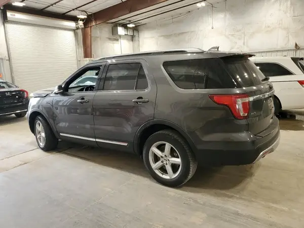 1FM5K8D81GGC04673 2016 FORD EXPLORER - Image 2
