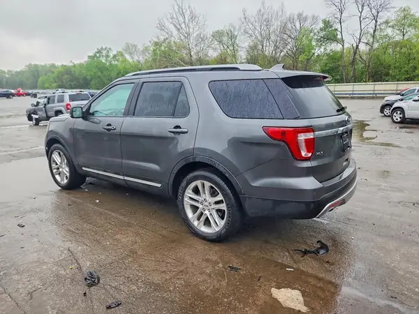 1FM5K8D81GGC21375 2016 FORD EXPLORER - Image 2