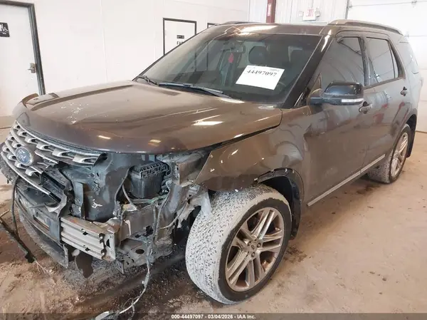 1FM5K8D81GGC75078 2016 FORD EXPLORER - Image 2