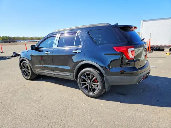 1FM5K8D81HGA30671 2017 FORD EXPLORER - Image 2