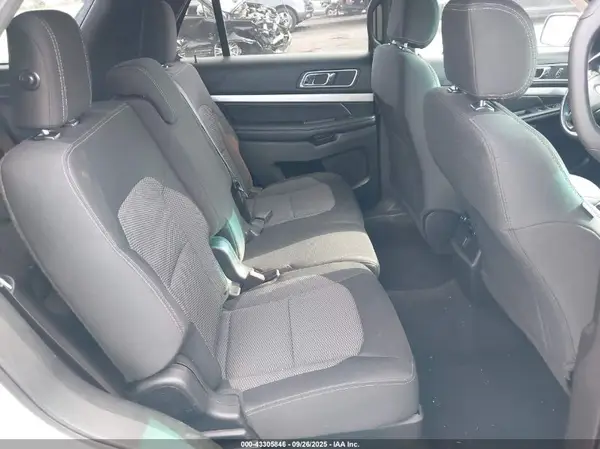1FM5K8D81HGA40133 2017 FORD EXPLORER - Image 8