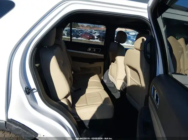 1FM5K8D81HGA53223 2017 FORD EXPLORER - Image 8