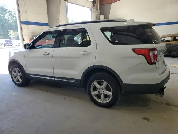 1FM5K8D81HGA85167 2017 FORD EXPLORER - Image 2
