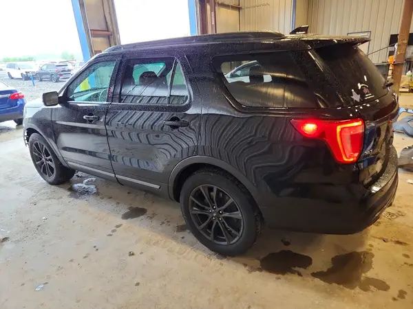 1FM5K8D81HGA92460 2017 FORD EXPLORER - Image 2