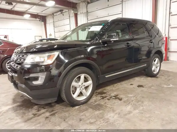 1FM5K8D81HGB52687 2017 FORD EXPLORER - Image 2