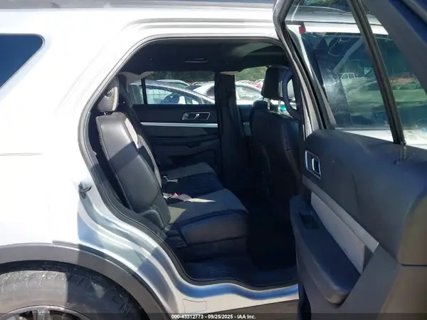 1FM5K8D81HGB63060 2017 FORD EXPLORER - Image 8