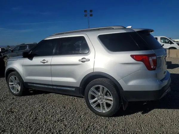 1FM5K8D81HGB63334 2017 FORD EXPLORER - Image 2