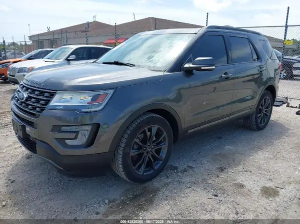 1FM5K8D81HGB69165 2017 FORD EXPLORER - Image 2