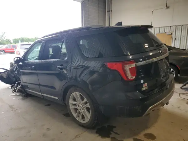 1FM5K8D81HGC21121 2017 FORD EXPLORER - Image 2