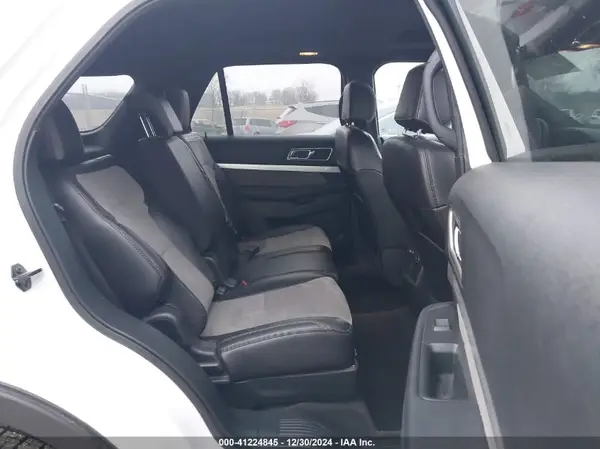 1FM5K8D81HGC46357 2017 FORD EXPLORER - Image 8