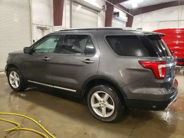 1FM5K8D81HGC79987 2017 FORD EXPLORER - Image 2