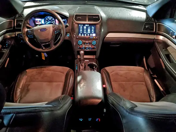 1FM5K8D81HGD00935 2017 FORD EXPLORER - Image 8