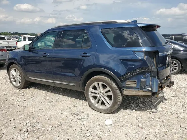 1FM5K8D81HGD02295 2017 FORD EXPLORER - Image 2