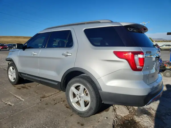1FM5K8D81HGD08064 2017 FORD EXPLORER - Image 2