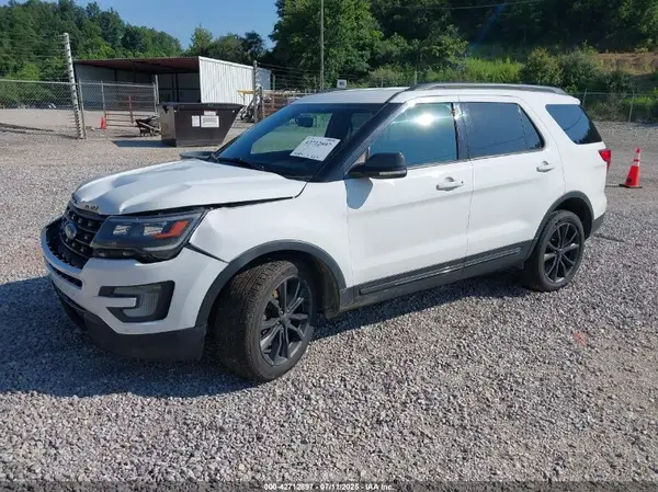 1FM5K8D81HGD33210 2017 FORD EXPLORER - Image 2