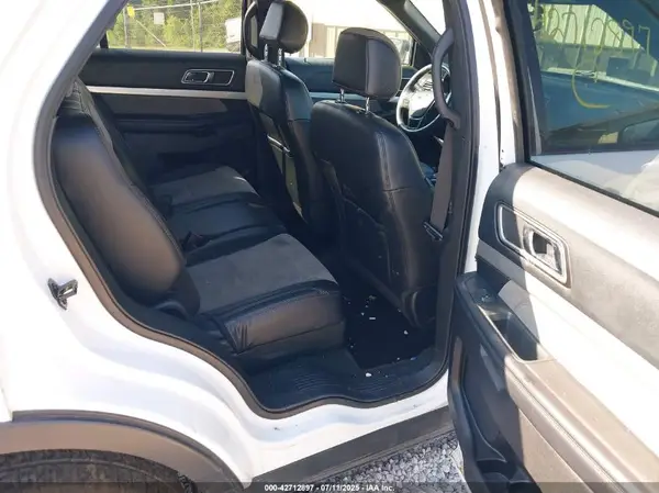 1FM5K8D81HGD33210 2017 FORD EXPLORER - Image 8