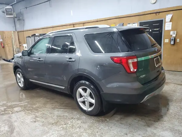 1FM5K8D81HGD39265 2017 FORD EXPLORER - Image 2