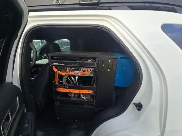 1FM5K8D81HGD46698 2017 FORD EXPLORER - Image 2